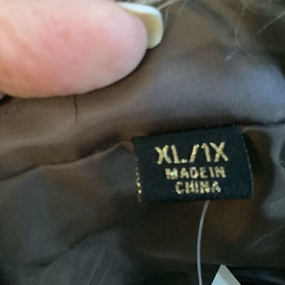 Fuzzy Faux Fur Gator NWT 12” long brown - Picture 4 of 7